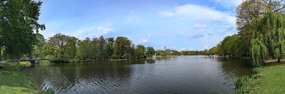 Chemnitz am Schloßteich..jpg