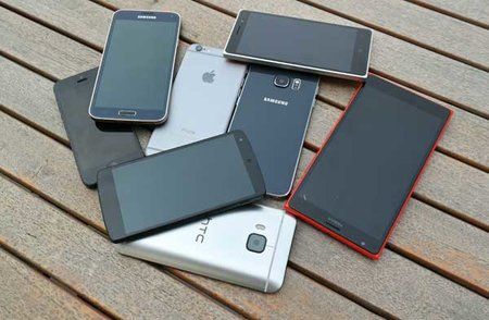 Smartphones0415-3.jpg