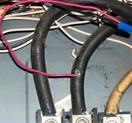 When-the-electrician-is-stupid-but-has-to-finish-the-job.jpg