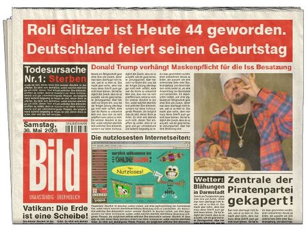 Zeitung_008242311116.jpg