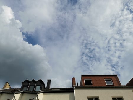 2021-06-04_01_Wolken-ziehen-auf_03.jpg