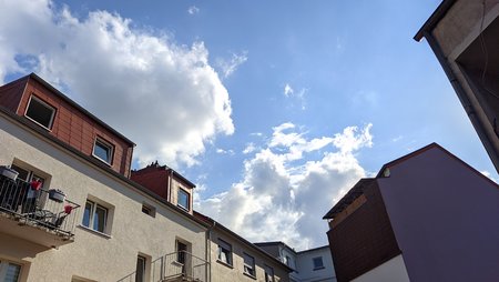 2021-07-09_Wolken-ueber-unserer-Terrasse_05.jpg