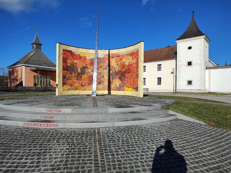 Stift_Heiligenkreuz_1_200MP_to_12MP_WithSharpening.jpg